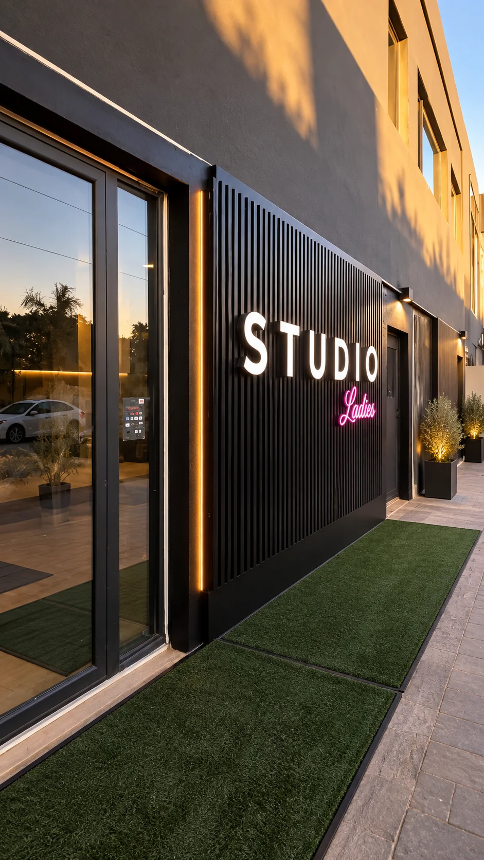 Façade du Studio Ladies à BO Village